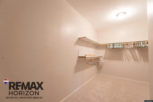 $420,000 | 37 Clearview Road, Douglas, WY 82633