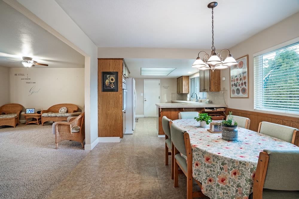 140 Rays Circle Hollister, CA 95023 - Photo 6 of 31 a dining room with furniture and window
