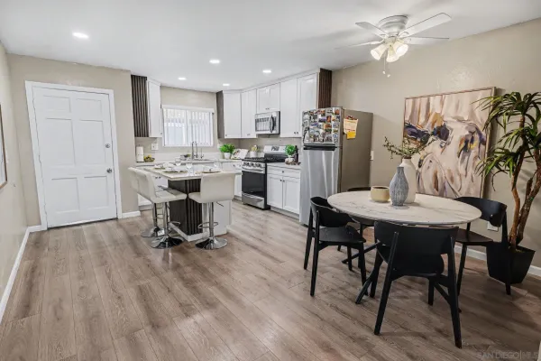 $470,000 | 818 East Washington Avenue, Unit C, Escondido, CA 92025