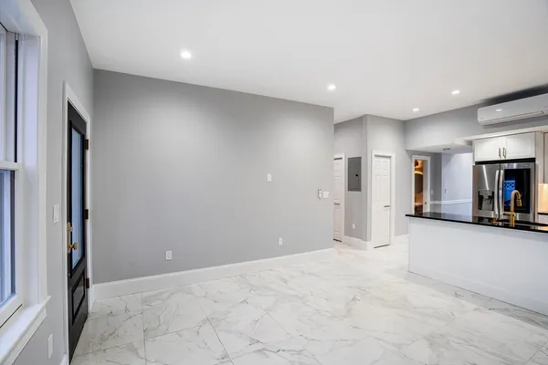 $5,995 | 290 Beacon Street, Unit R, Boston, MA 02116