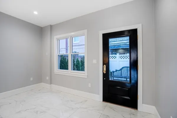 $5,995 | 290 Beacon Street, Unit R, Boston, MA 02116