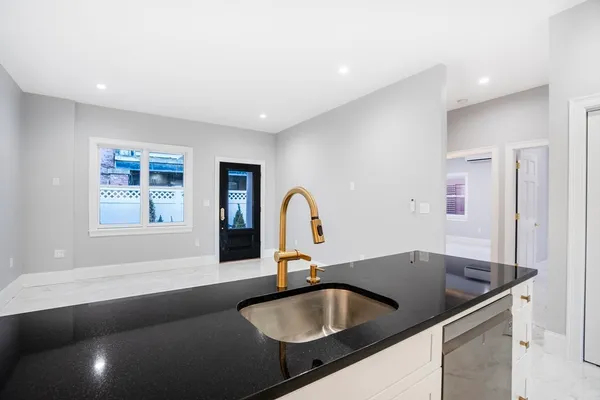 $5,995 | 290 Beacon Street, Unit R, Boston, MA 02116