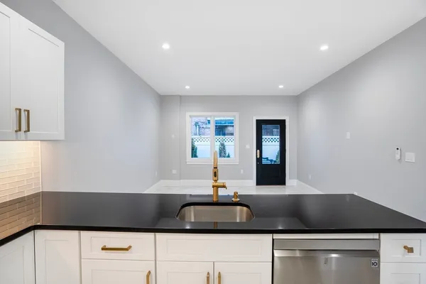 $5,995 | 290 Beacon Street, Unit R, Boston, MA 02116