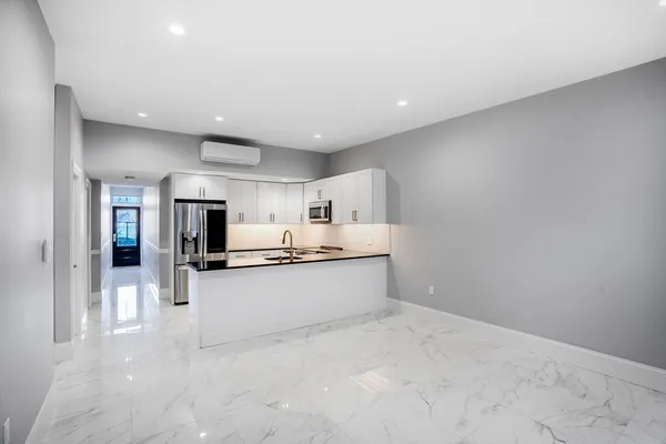 $5,995 | 290 Beacon Street, Unit R, Boston, MA 02116