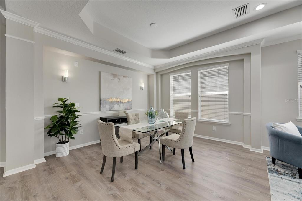 528 Islebay Drive Apollo Beach, FL 33572 - Photo 14 of 98 a view of a livingroom with furniture and a window