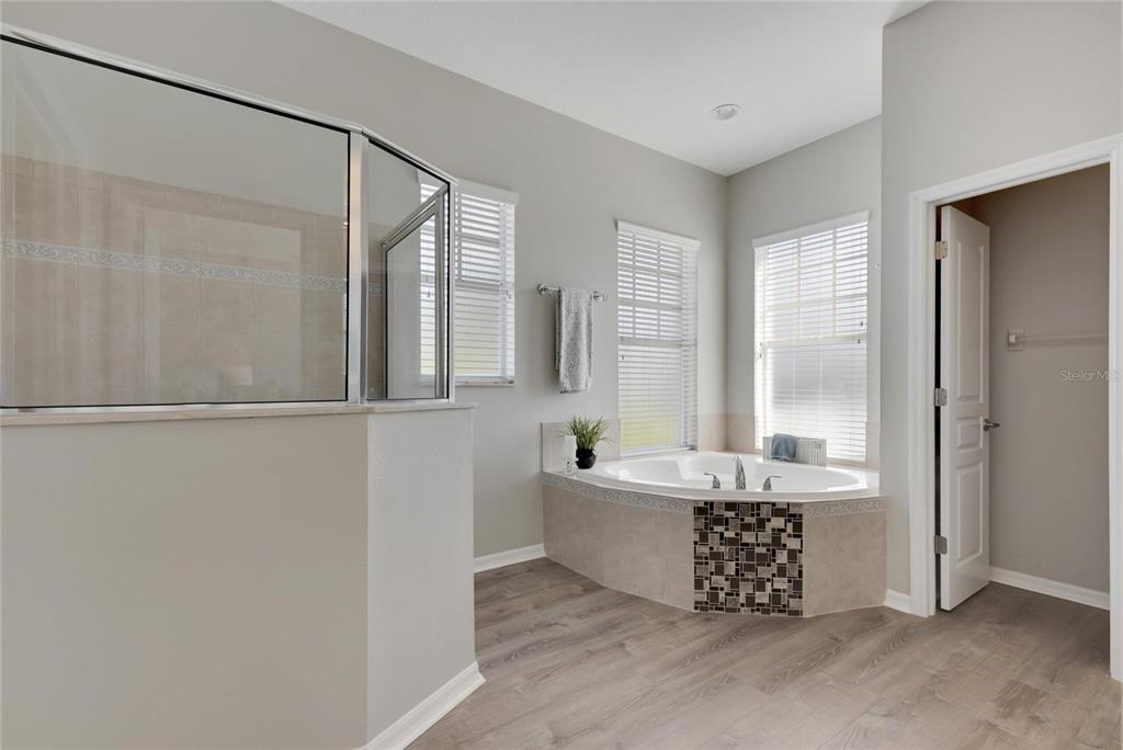 528 Islebay Drive Apollo Beach, FL 33572 - Photo 51 of 98