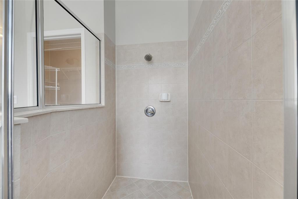 528 Islebay Drive Apollo Beach, FL 33572 - Photo 57 of 98