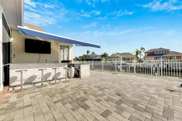 $929,000 | 528 Islebay Drive, Apollo Beach, FL 33572