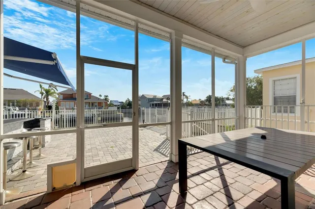 $929,000 | 528 Islebay Drive, Apollo Beach, FL 33572