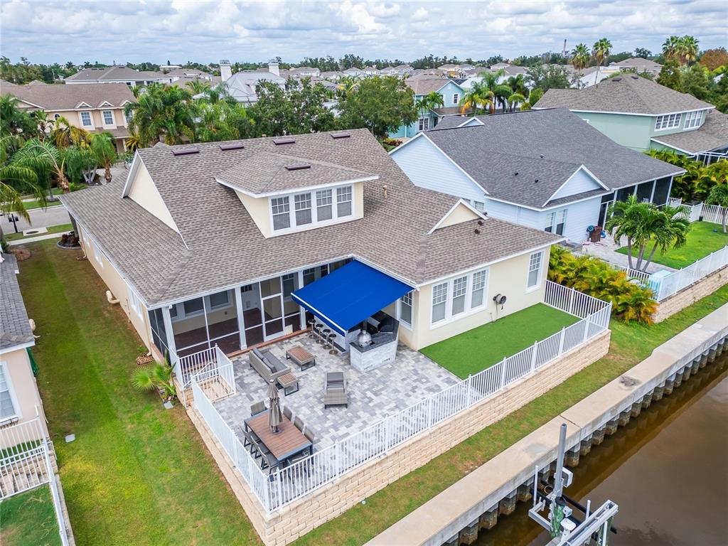 528 Islebay Drive Apollo Beach, FL 33572 - Photo 77 of 98 an aerial view of a house