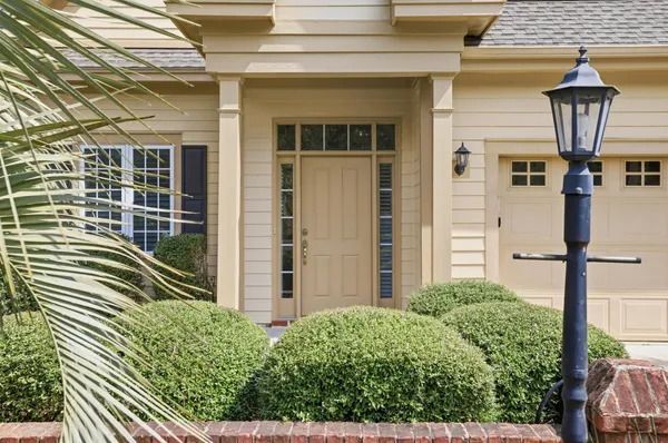 $839,900 | 42 Courtyard Circle, Unit 26, Pawleys Island, SC 29585