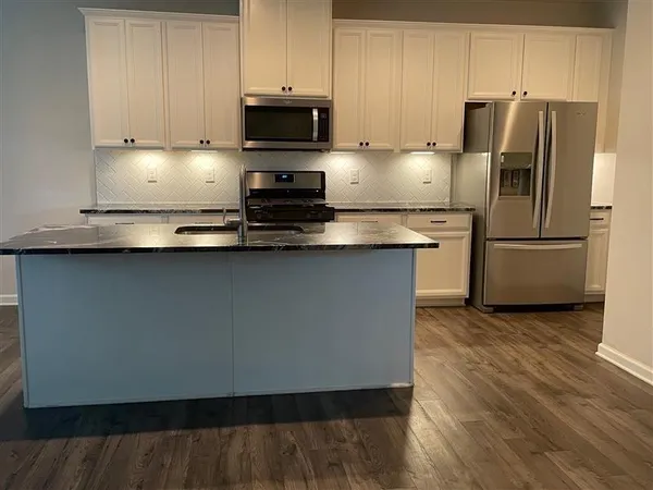 $2,400 | 1809 Parkades Path, Marietta, GA 30008