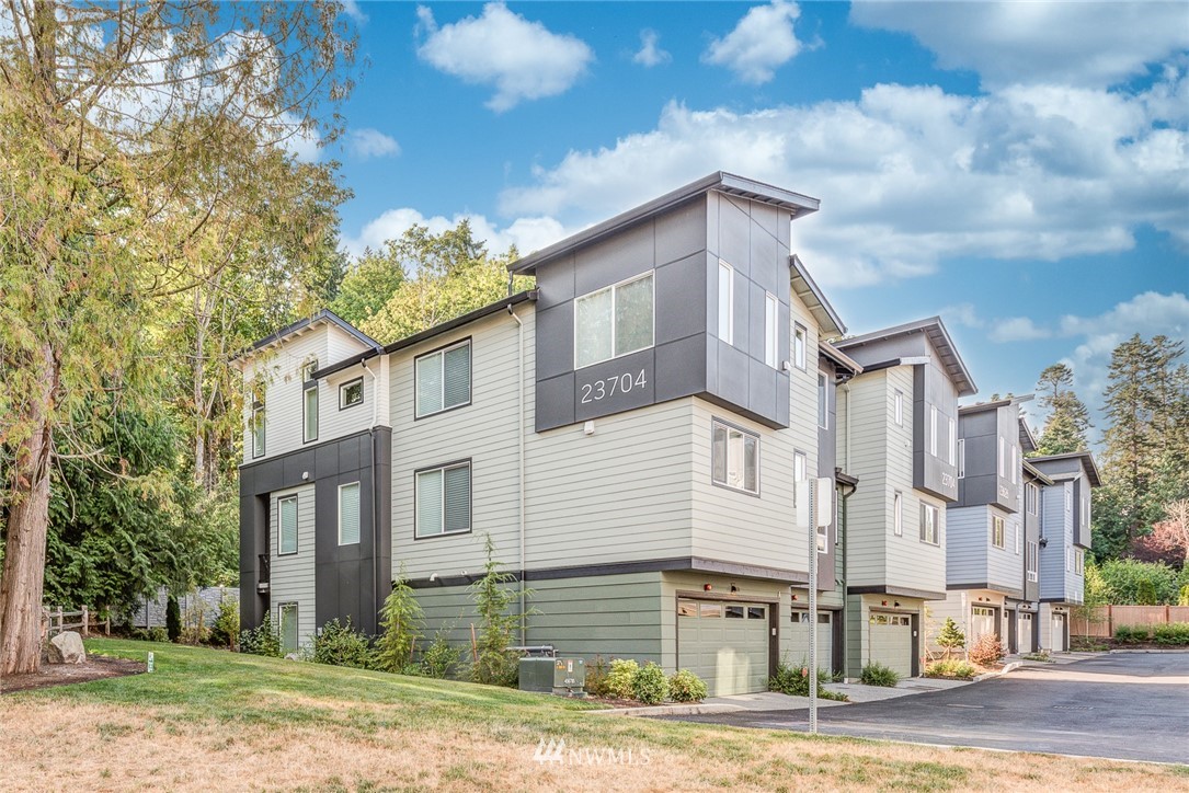 23704 5th Avenue Southeast, Unit B Bothell, WA 98021 - Photo 1 of 33
