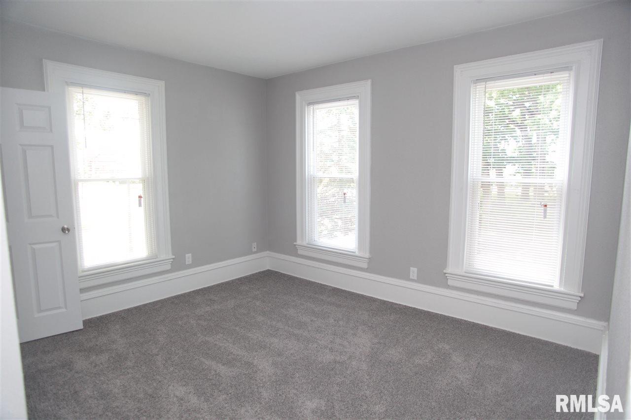 1155 12th Avenue Moline, IL 61265 - Photo 15 of 24
