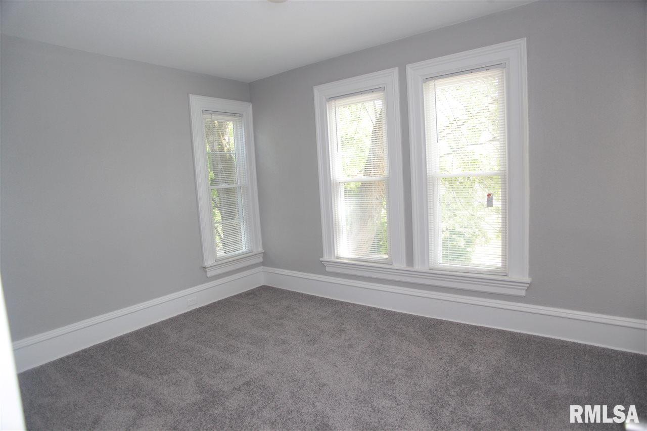 1155 12th Avenue Moline, IL 61265 - Photo 17 of 24