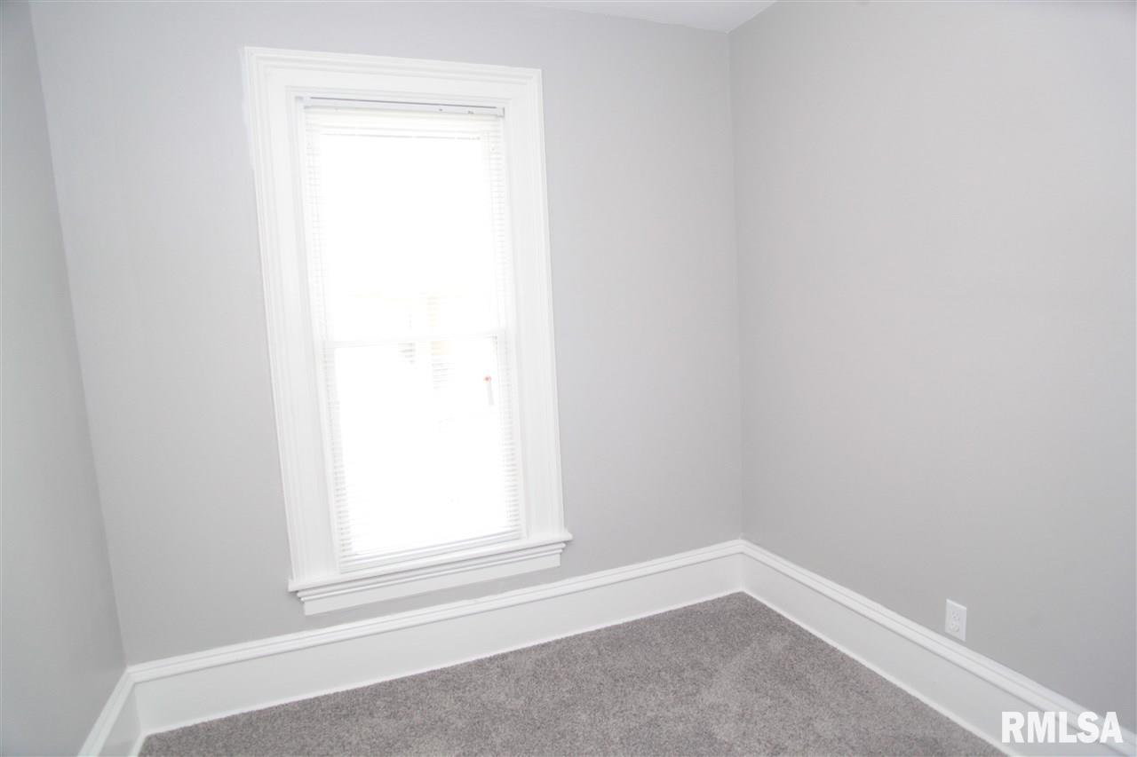 1155 12th Avenue Moline, IL 61265 - Photo 20 of 24