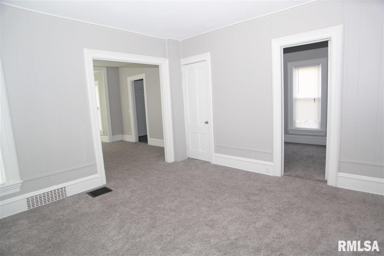 1155 12th Avenue Moline, IL 61265 - Photo 7 of 24