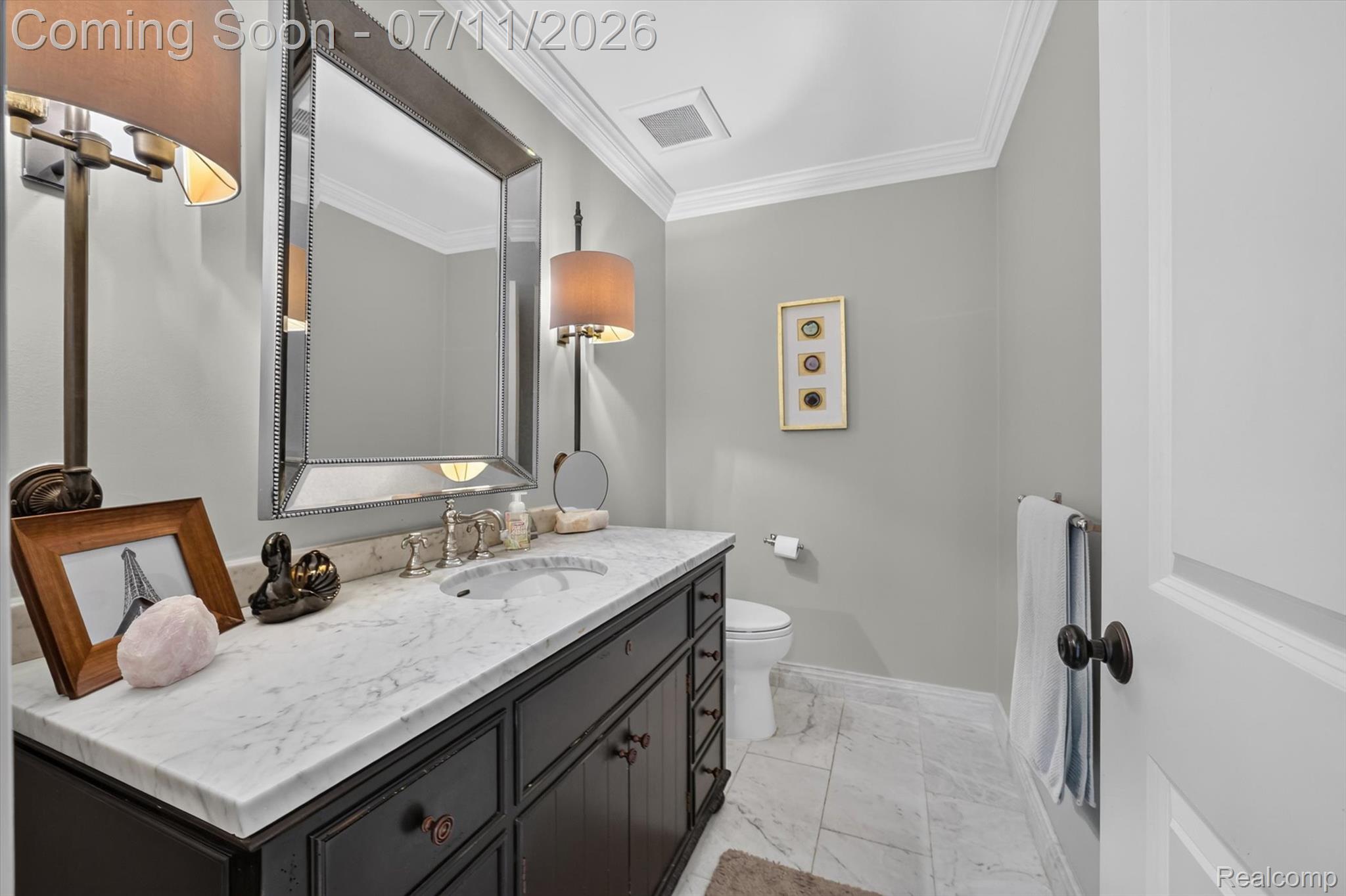 3115 Glengrove Drive Rochester, MI 48309 - Photo 26 of 66 27-3115-Glengrove-Dr-WindowStill-Photography.jpg