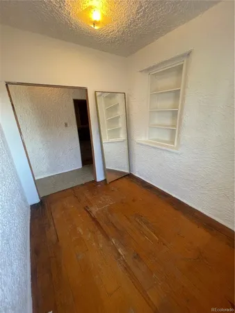 a view of a livingroom with a fireplace