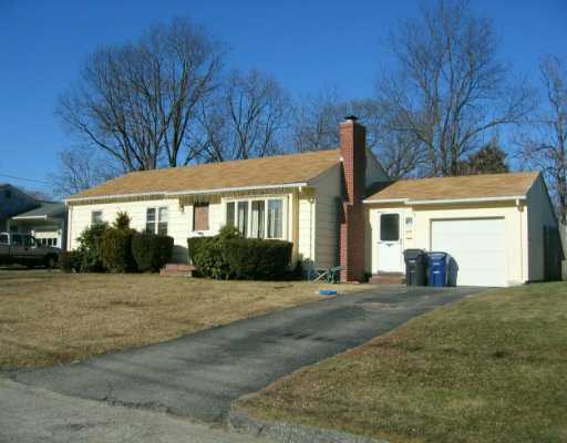 127 Thrush Road Warwick, RI 02886 - Photo 1 of 3 Exterior Front.