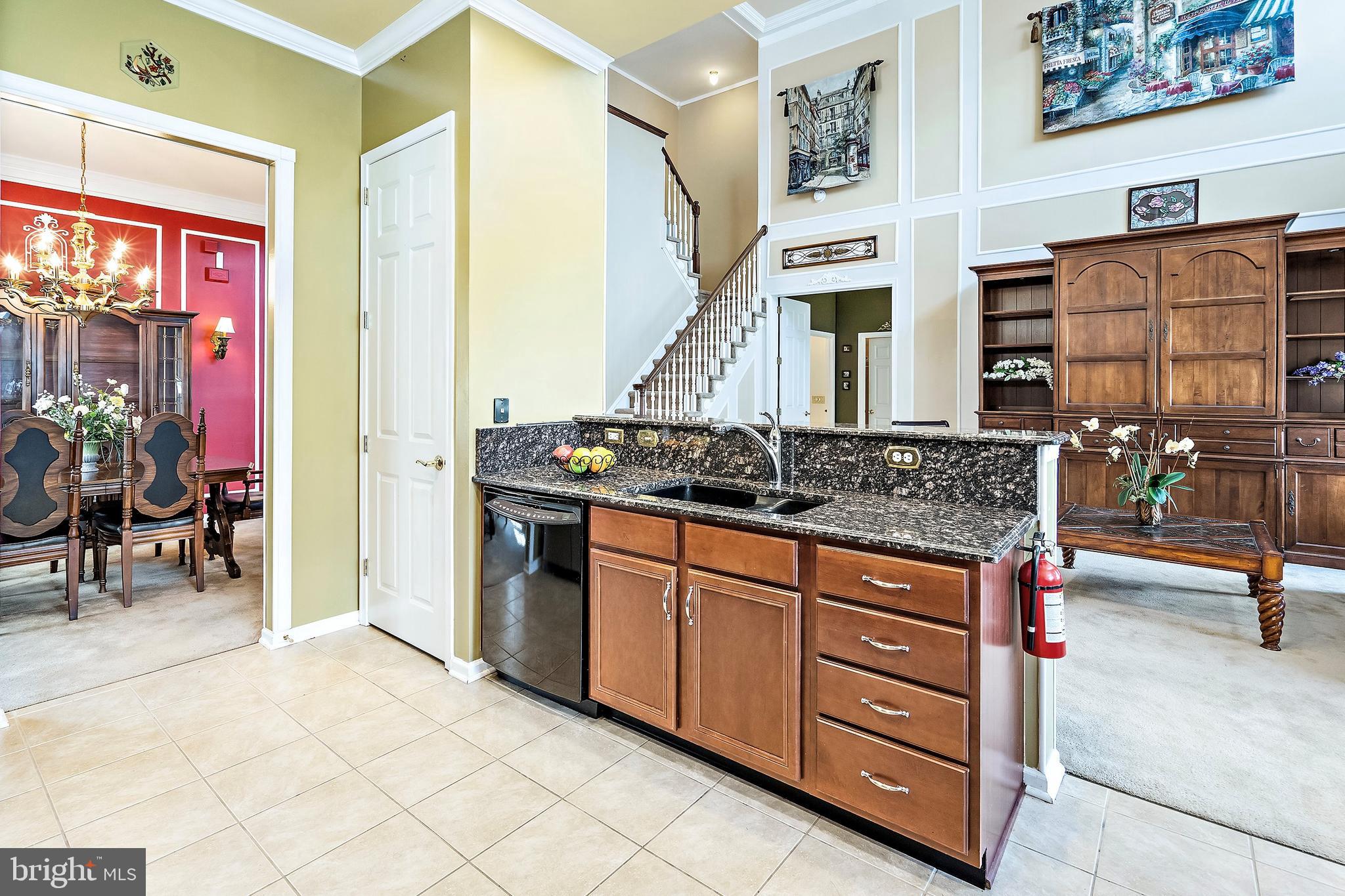 74 Einstein Way Cranbury, NJ 08512 - Photo 9 of 37