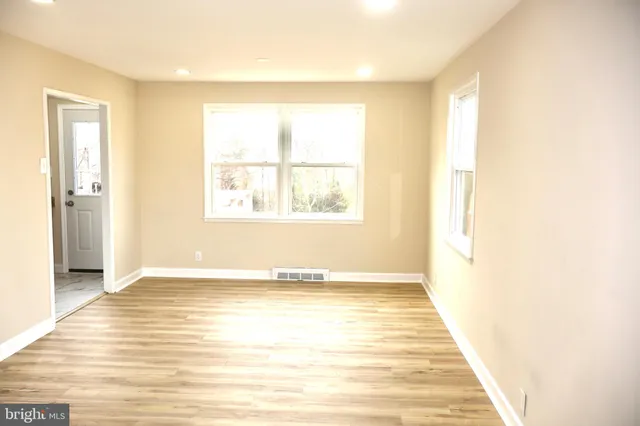 $2,400 | 147 Deacon Road, Fredericksburg, VA 22405