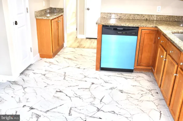 $2,400 | 147 Deacon Road, Fredericksburg, VA 22405