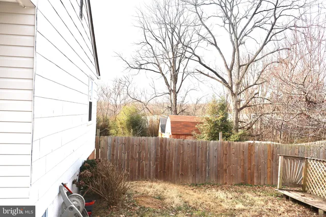 $2,400 | 147 Deacon Road, Fredericksburg, VA 22405