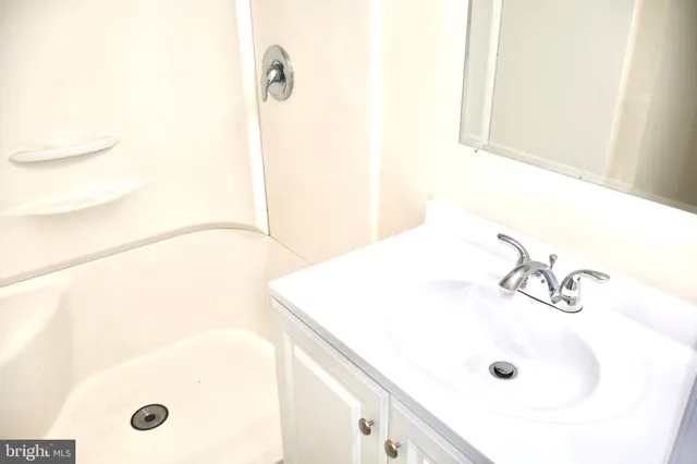 $2,400 | 147 Deacon Road, Fredericksburg, VA 22405