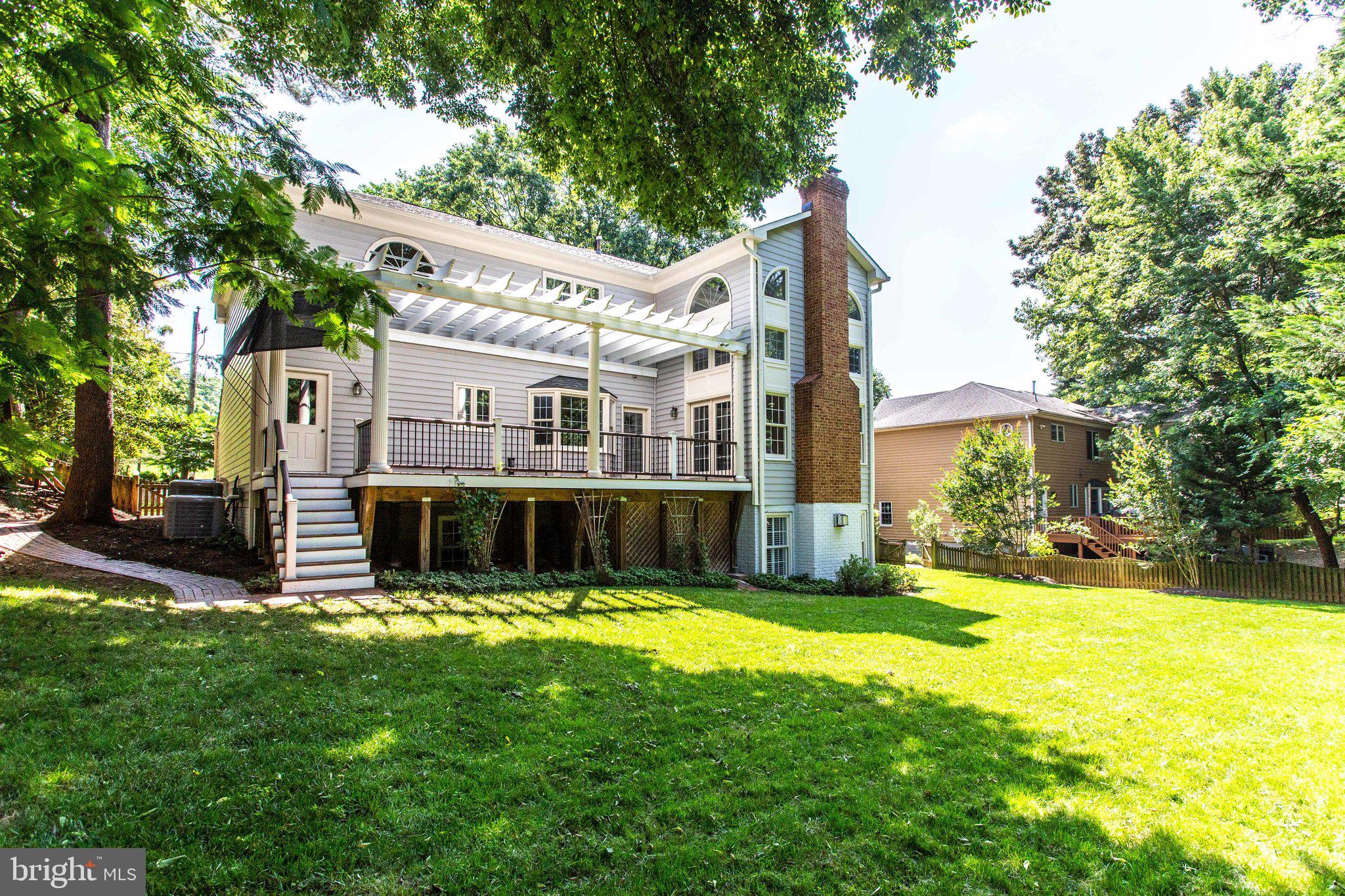 1504 Laughlin Avenue McLean, VA 22101 - Photo 16 of 43 Back of home