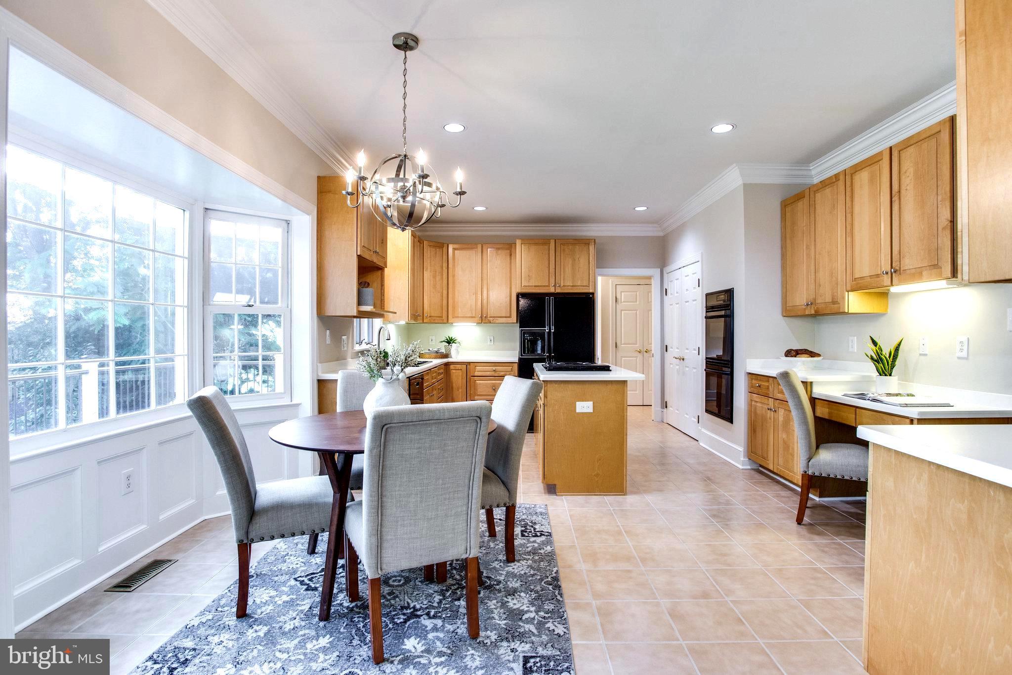 1504 Laughlin Avenue McLean, VA 22101 - Photo 10 of 43 Spacious Kitchen