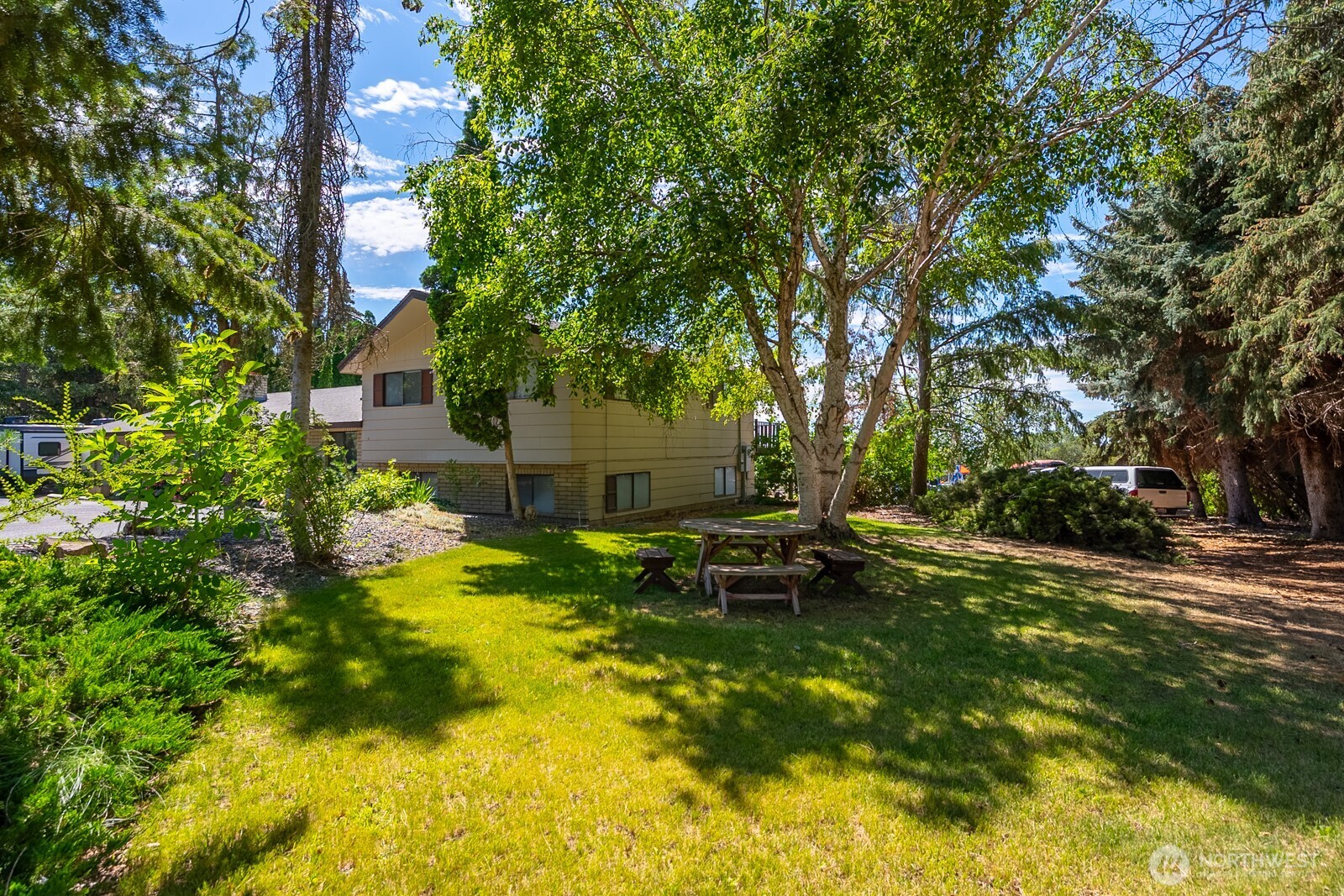 5255 Painted Hills Road Ephrata, WA 98823 - Photo 5 of 32