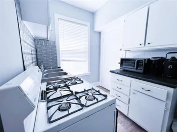 $775 | 128 Stonewall Street, Unit 8, Memphis, TN 38104