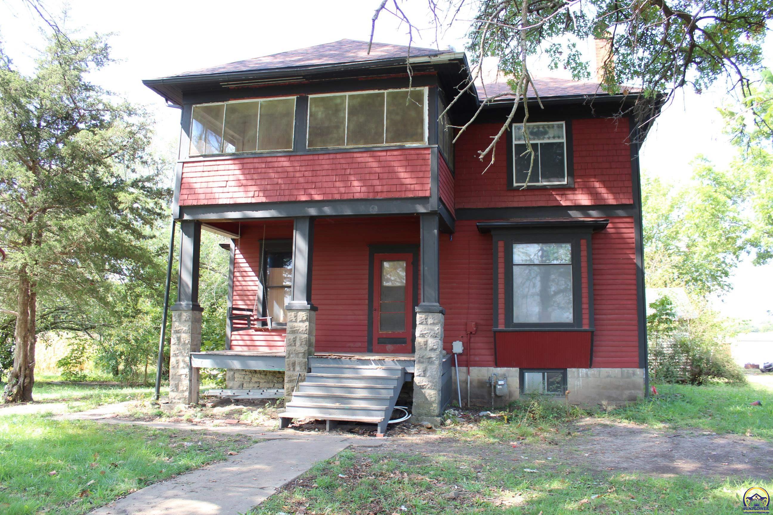 424 North 5th Street Quenemo, KS 66528 - Photo 2 of 28