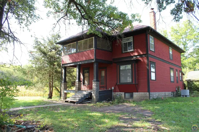 $125,000 | 424 North 5th Street, Quenemo, KS 66528