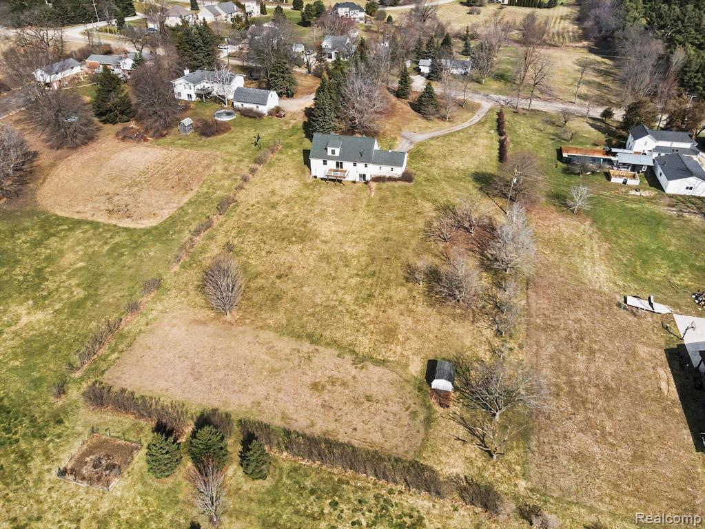 8806 Bergin Road Howell, MI 48843 - Photo 29 of 35 Gallery Image 29