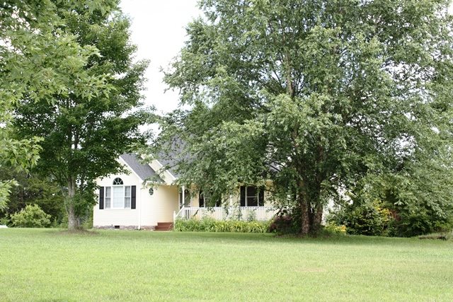 122 Davis Bridge Road Westminster, SC 29693 - Photo 2 of 23 Gallery Image 2