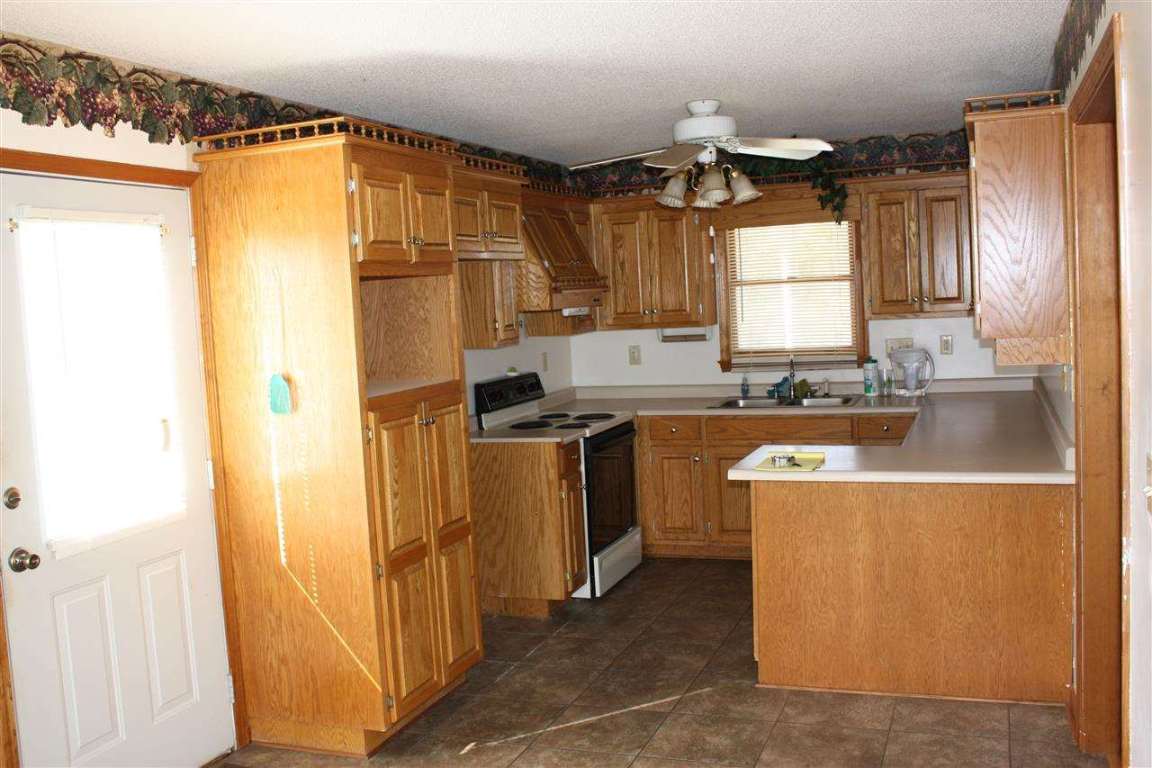 122 Davis Bridge Road Westminster, SC 29693 - Photo 6 of 23 Gallery Image 6