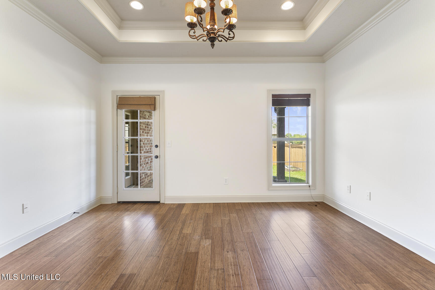 1904 East Ridge Circle Madison, MS 39110 - Photo 20 of 39 Access to Private Porch off Br