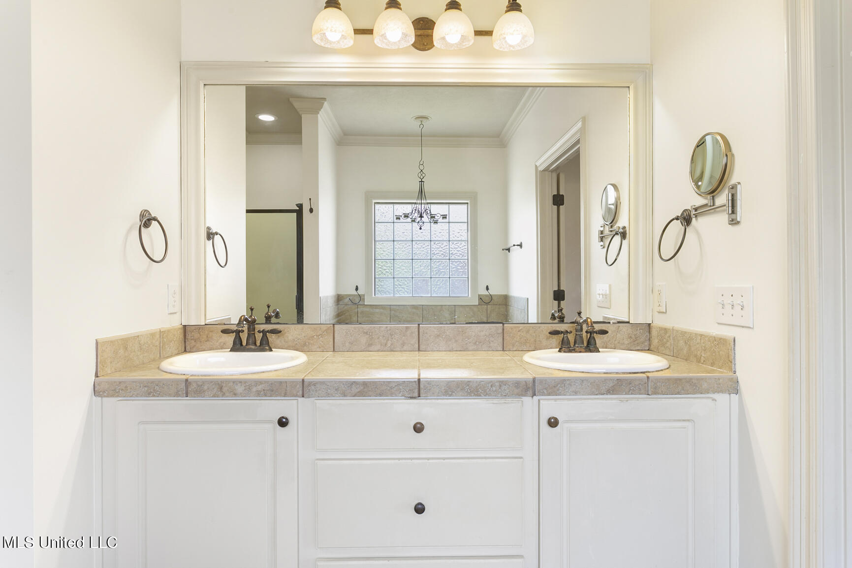1904 East Ridge Circle Madison, MS 39110 - Photo 23 of 39 1904 E Ridge final-23