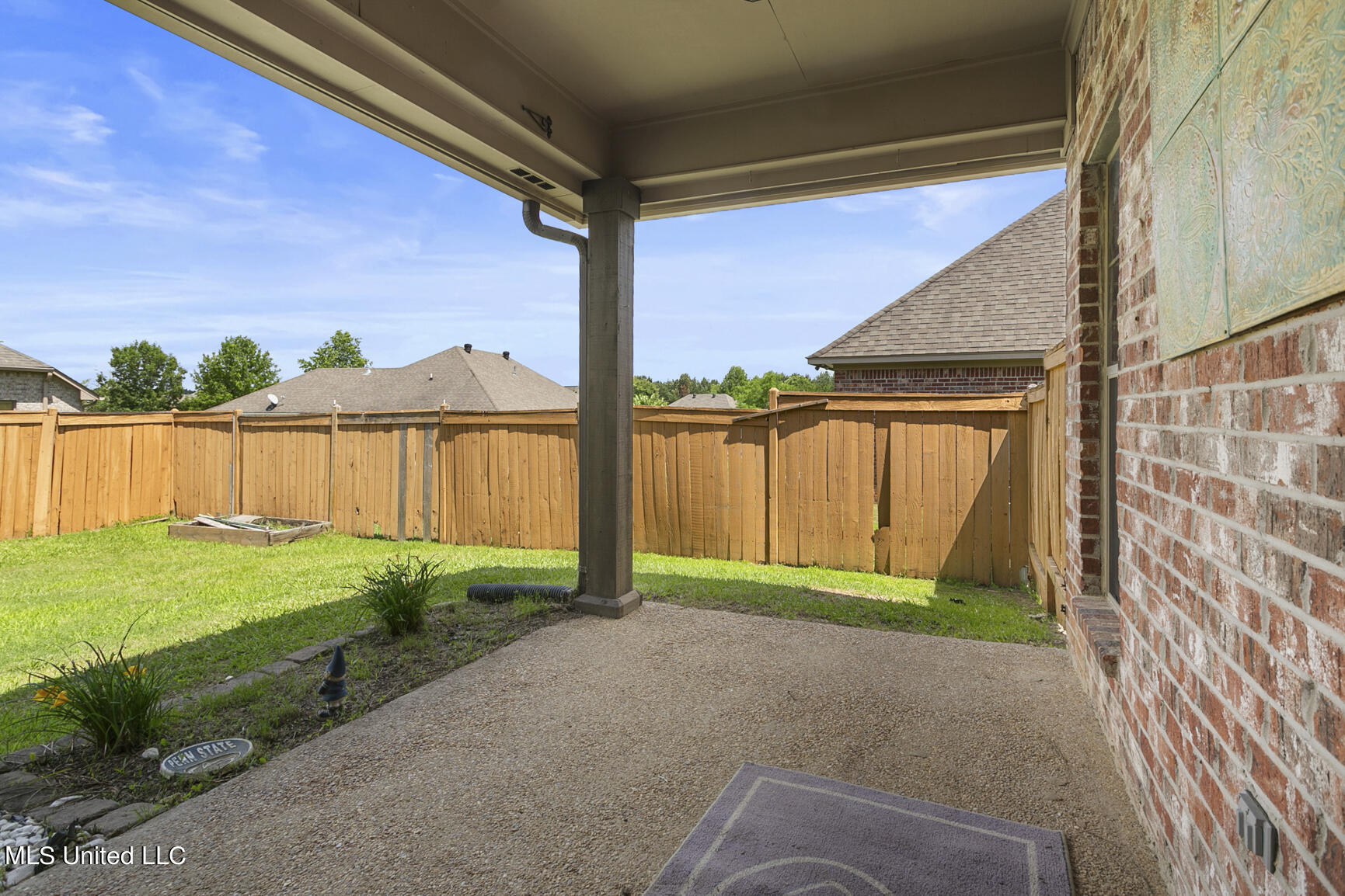 1904 East Ridge Circle Madison, MS 39110 - Photo 35 of 39 Covered Patio off Primary BR
