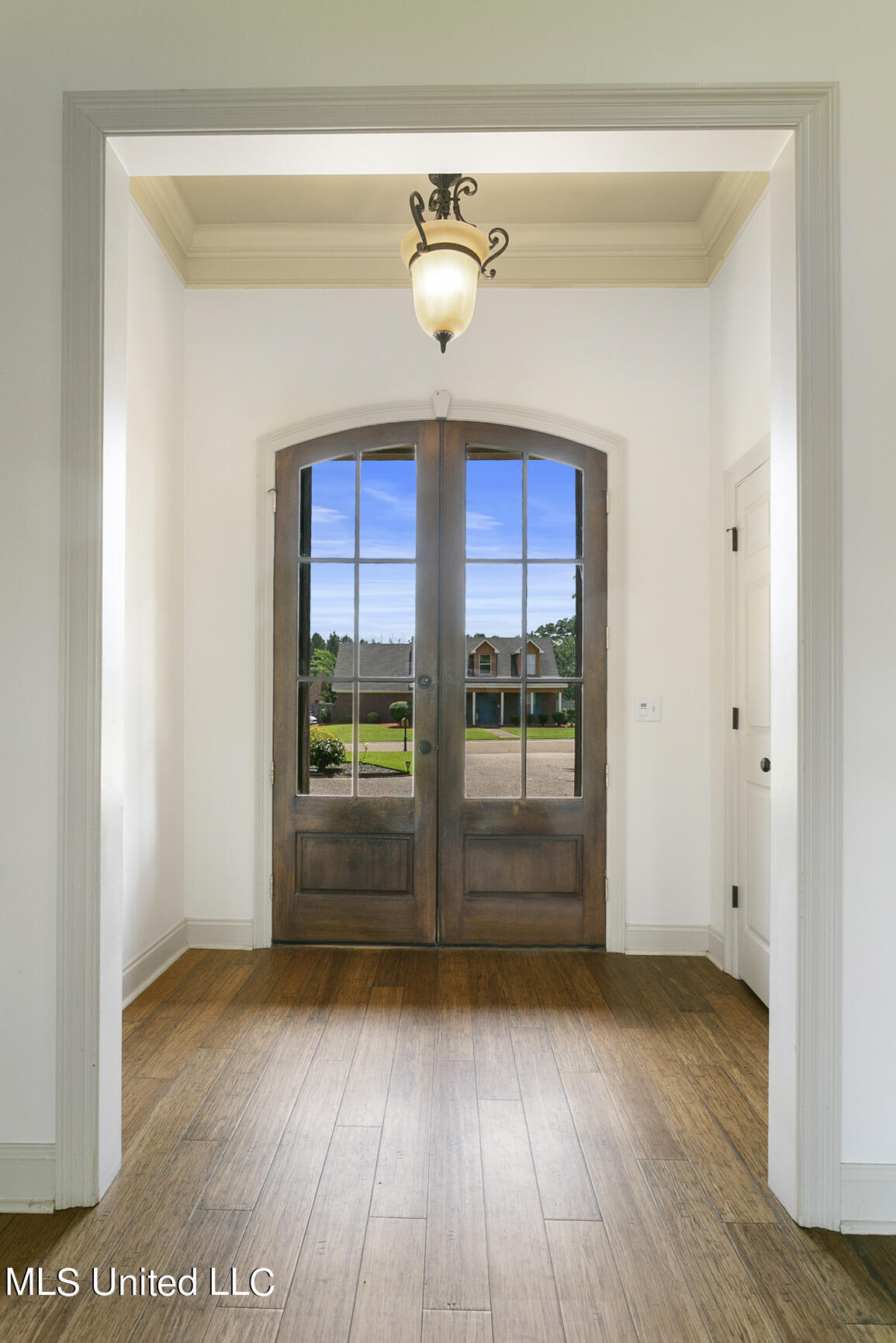 1904 East Ridge Circle Madison, MS 39110 - Photo 6 of 39 Foyer Entry