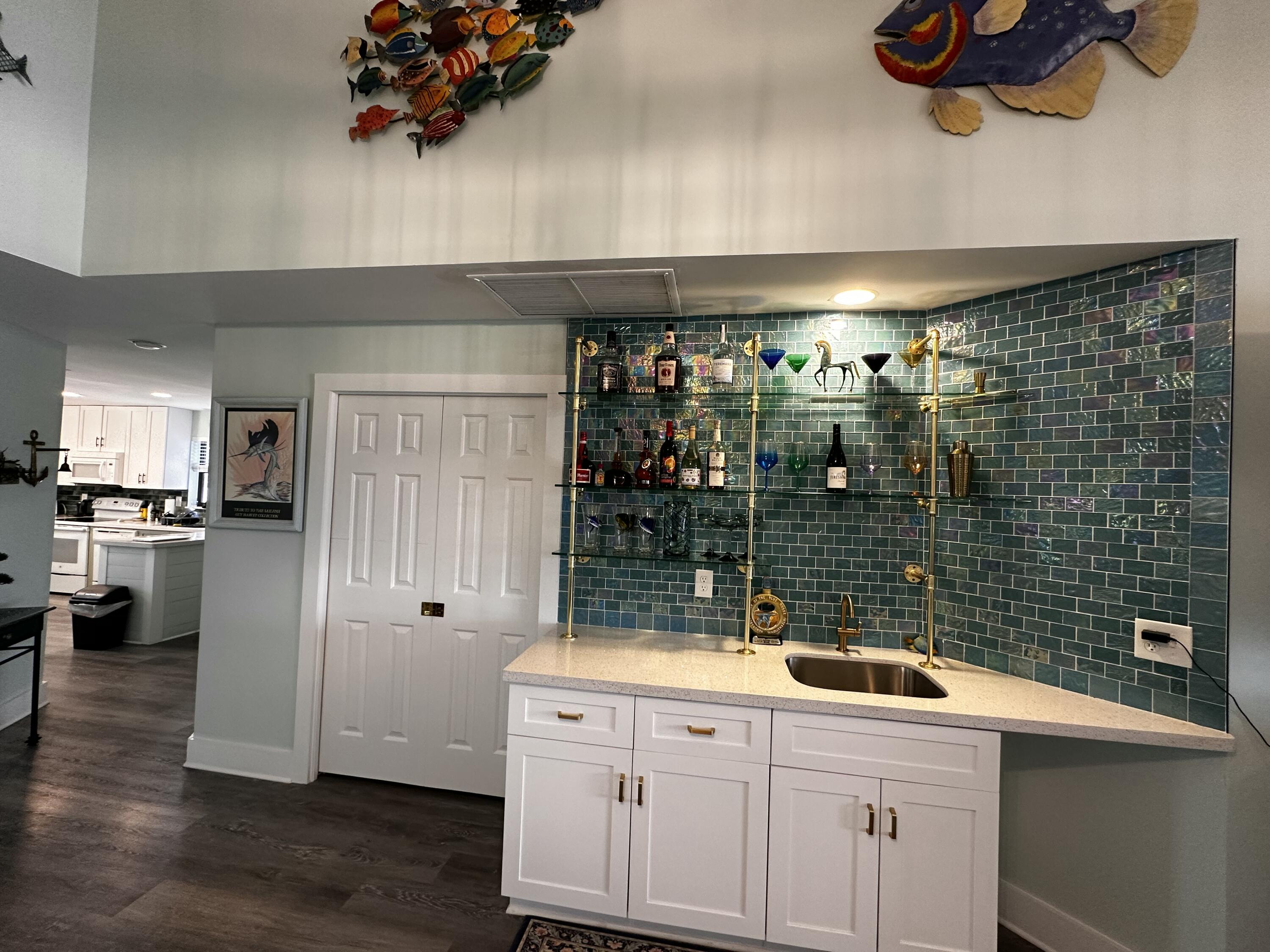 6142 Southeast Landing Way, Unit 16 Stuart, FL 34997 - Photo 33 of 73 Wet Bar
