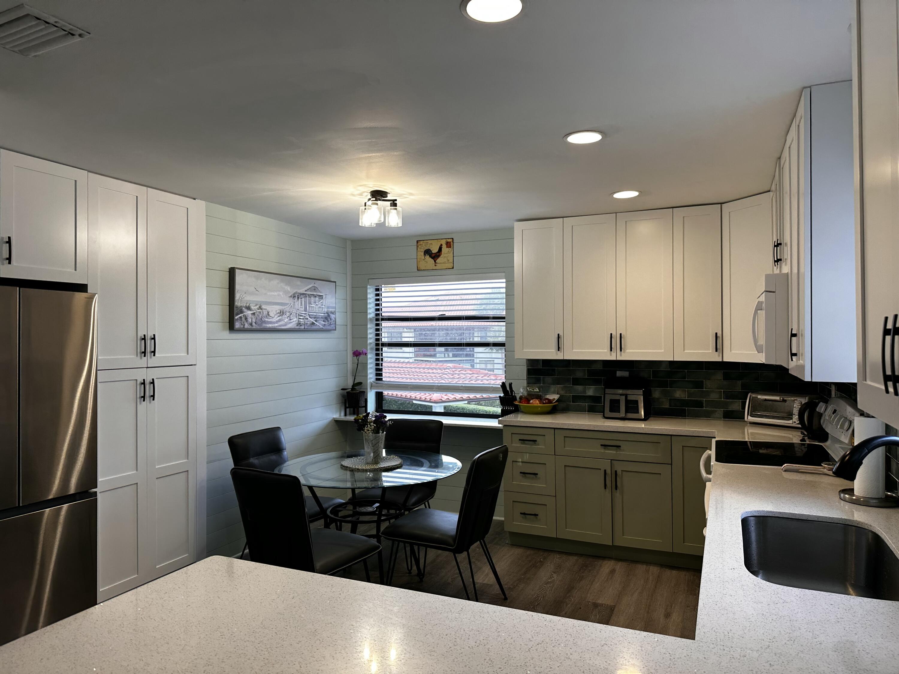 6142 Southeast Landing Way, Unit 16 Stuart, FL 34997 - Photo 40 of 73 Kitchen