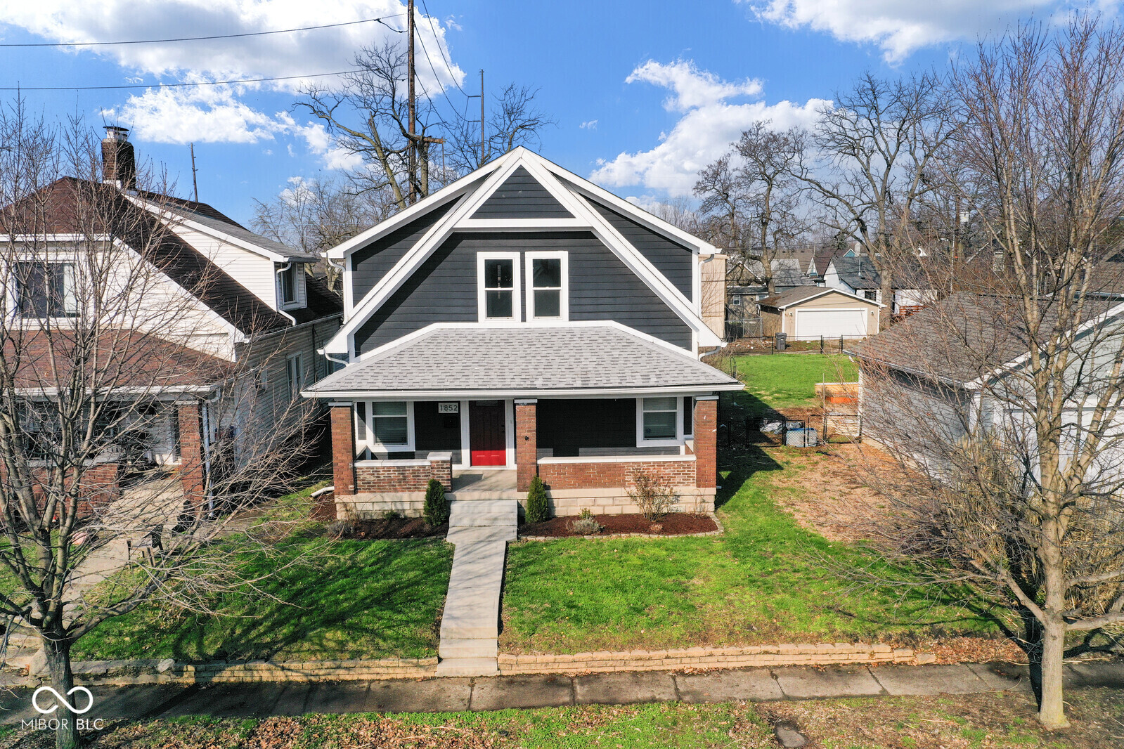 1852 Singleton Street Indianapolis, IN 46203 - Photo 4 of 59