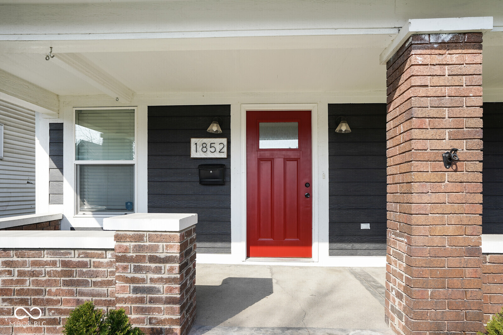 1852 Singleton Street Indianapolis, IN 46203 - Photo 7 of 59