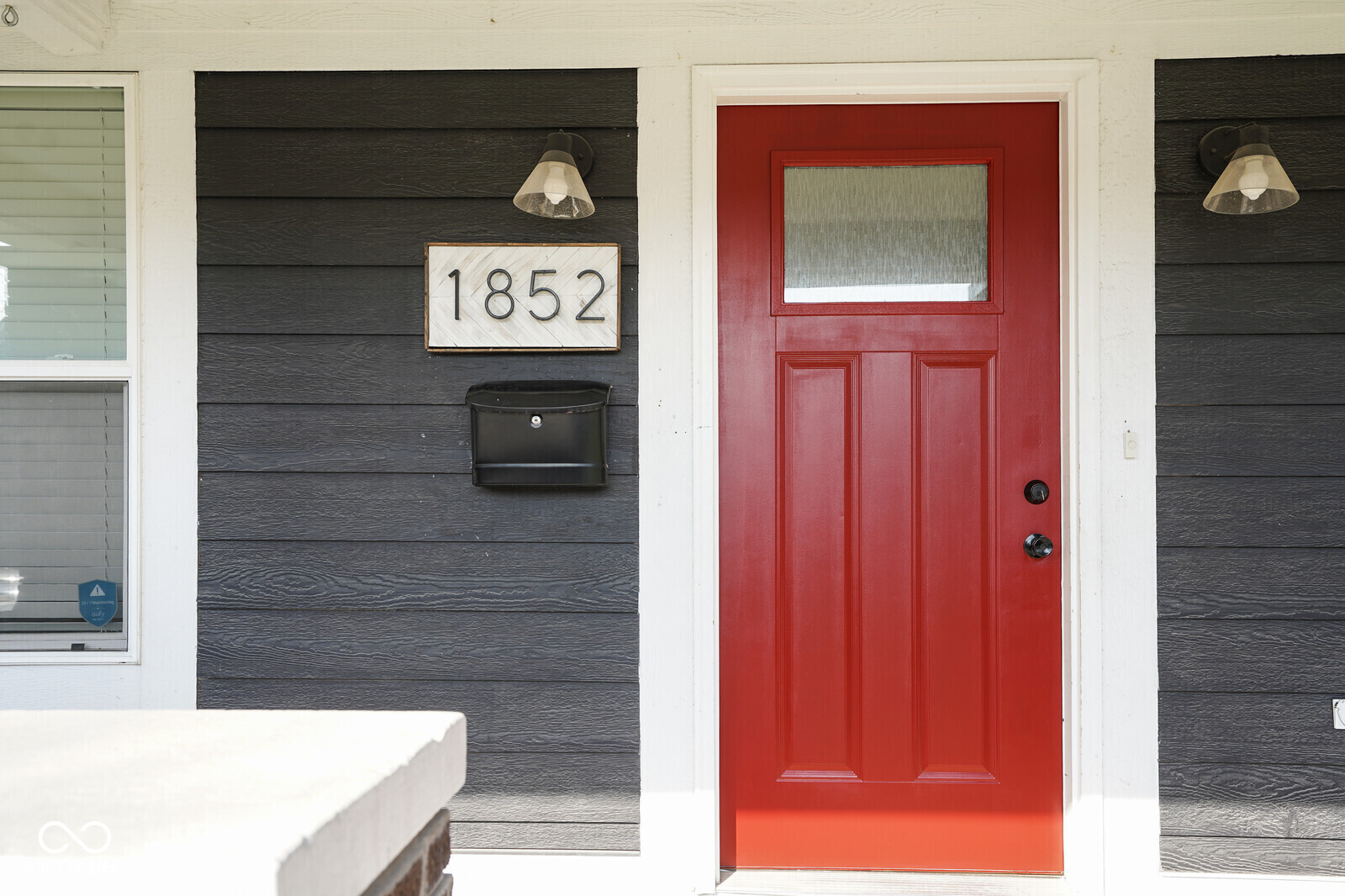 1852 Singleton Street Indianapolis, IN 46203 - Photo 9 of 59
