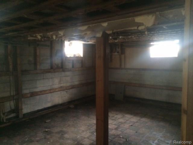 16700 Rutherford Street Detroit, MI 48235 - Photo 10 of 10 image (19).jpg