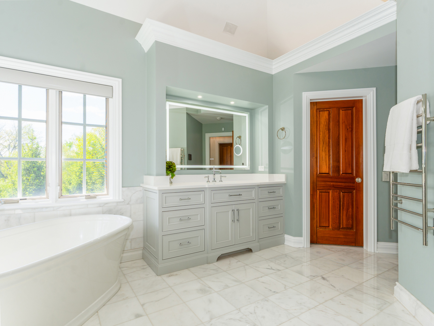 4N881 Old Farm Road St. Charles, IL 60175 - Photo 22 of 66 a bathroom with a granite countertop sink mirror and bathtub