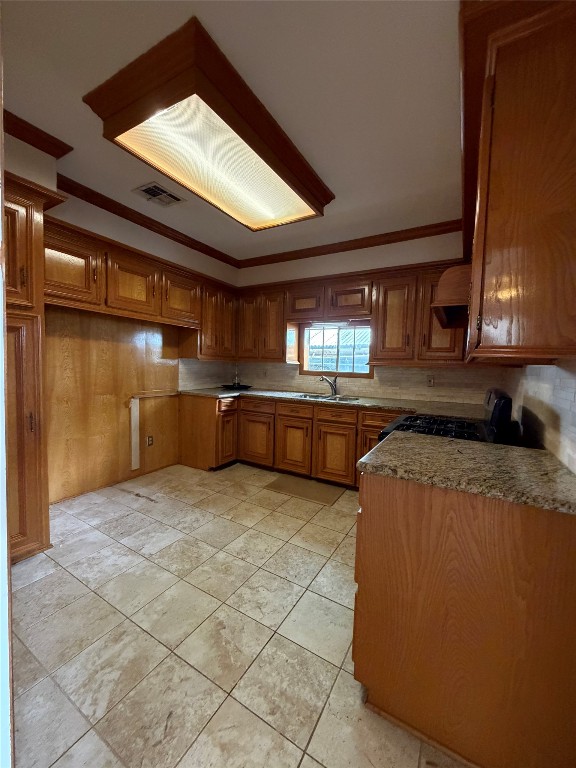 703 76th Street Houston, TX 77012 - Photo 7 of 20